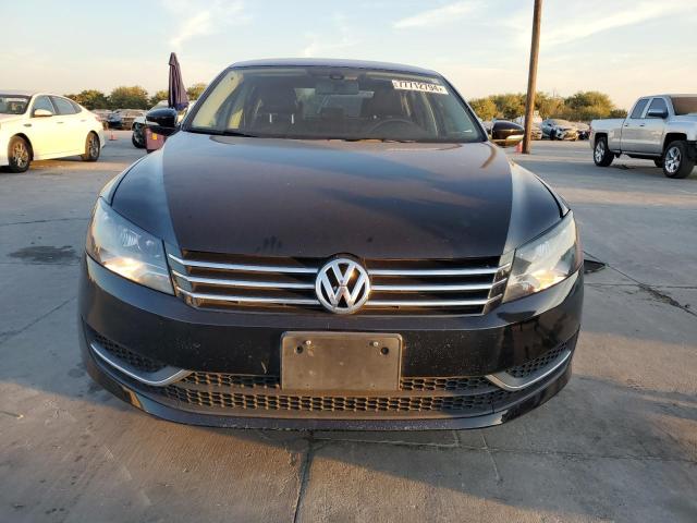 Photo 5 from auction – 2015 VOLKSWAGEN PASSAT S with VIN 1VWAT7A35FC111614