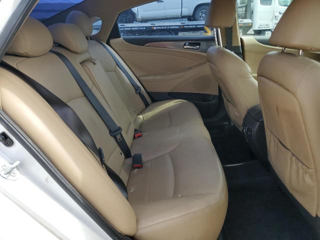 Photo 10 from auction – 2012 HYUNDAI SONATA HYB with VIN KMHEC4A41CA047277
