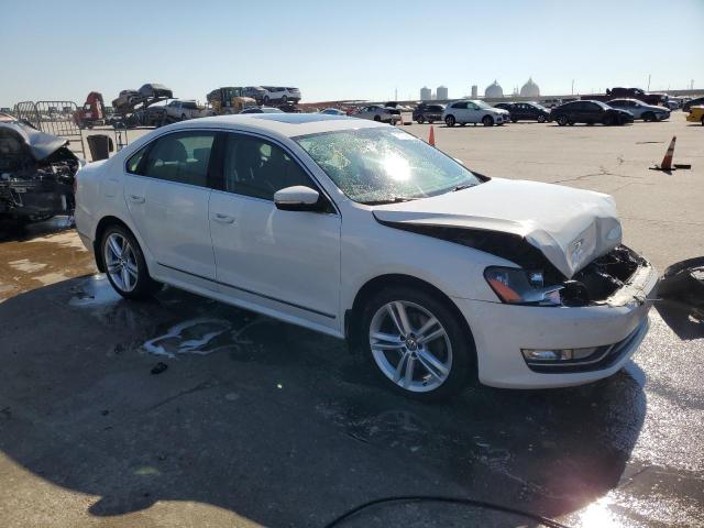 Photo 4 from auction – 2015 VOLKSWAGEN PASSAT SEL with VIN 1VWCV7A39FC095694