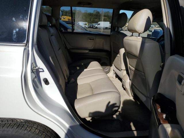 Photo 11 from auction – 2004 TOYOTA HIGHLANDER with VIN JTEGP21A340018796