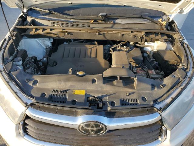 Photo 12 from auction – 2015 TOYOTA HIGHLANDER with VIN 5TDDKRFH7FS132465