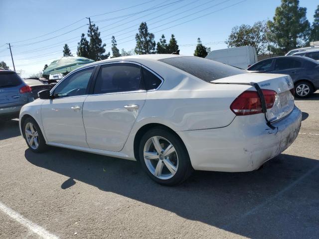 Photo 2 from auction – 2015 VOLKSWAGEN PASSAT S with VIN 1VWAT7A37FC087199