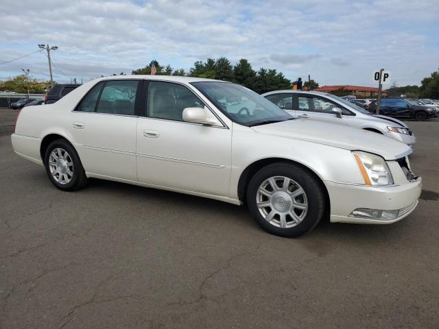 Photo 4 from auction – 2011 CADILLAC DTS with VIN 1G6KA5E61BU104530