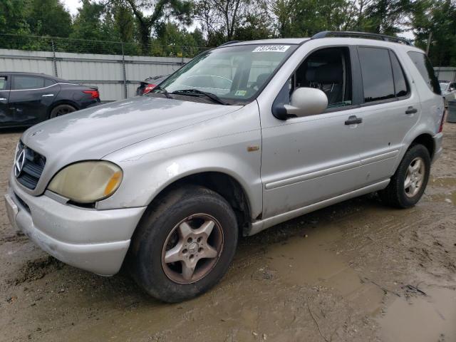 MERCEDES-BENZ ML 320 2000 with VIN 4JGAB54E5YA202352 - Photo from auction
