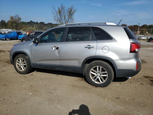 Photo 2 from auction – 2015 KIA SORENTO LX with VIN 5XYKTCA60FG654150