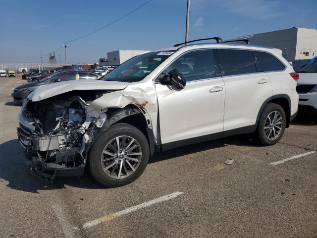 Photo 1 from auction – 2019 TOYOTA HIGHLANDER with VIN 5TDJZRFH2KS597941