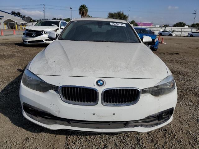 Photo 5 from auction – 2016 BMW 320 I with VIN WBA8E1G53GNU10149