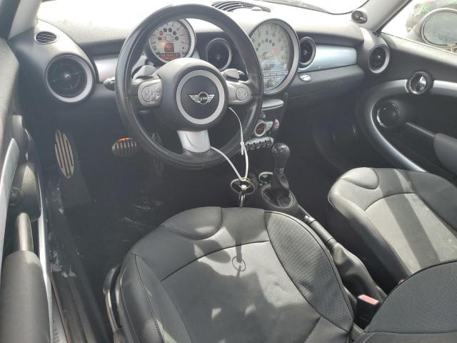 Photo 8 from auction – 2010 MINI COOPER S with VIN WMWMF7C55ATZ68902