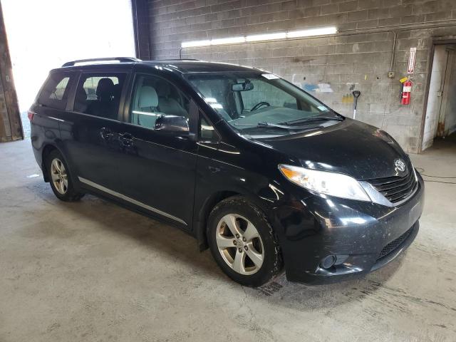 Photo 4 from auction – 2017 TOYOTA SIENNA LE with VIN 5TDKZ3DC1HS871616