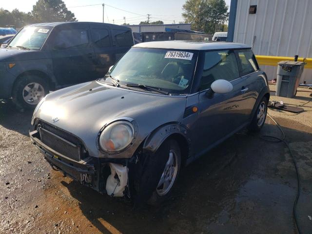 MINI COOPER 2010 with VIN WMWMF3C5XATZ27805 - Photo from auction