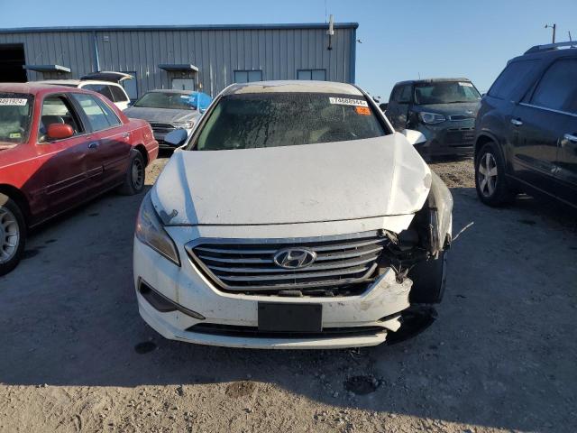 Photo 5 from auction – 2016 HYUNDAI SONATA SE with VIN 5NPE24AF2GH303773