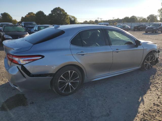 Photo 3 from auction – 2020 TOYOTA CAMRY SE with VIN 4T1G11AK2LU950161