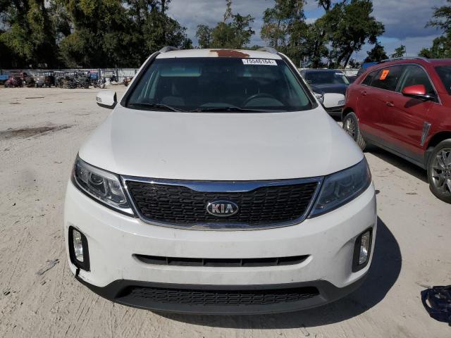 Photo 5 from auction – 2015 KIA SORENTO LX with VIN 5XYKT4A61FG567394