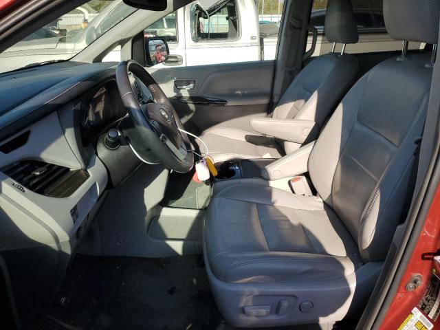 Photo 7 from auction – 2018 TOYOTA SIENNA XLE with VIN 5TDYZ3DC9JS919752