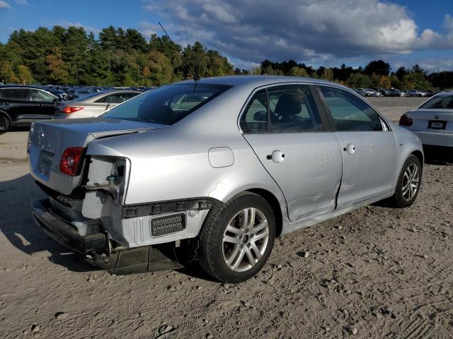 Photo 3 from auction – 2007 VOLKSWAGEN JETTA WOLF with VIN 3VWEF71K77M158661