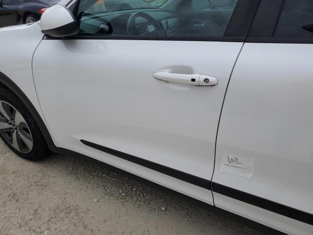 Photo 13 from auction – 2017 KIA NIRO FE with VIN KNDCB3LC6H5074052