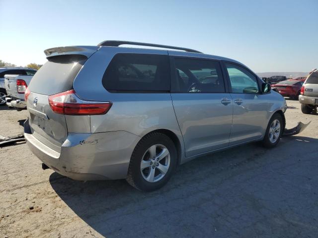 Photo 3 from auction – 2015 TOYOTA SIENNA LE with VIN 5TDKK3DC4FS653199