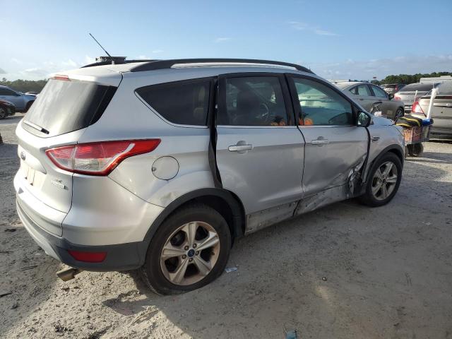 Photo 3 from auction – 2016 FORD ESCAPE SE with VIN 1FMCU0GX3GUA04370