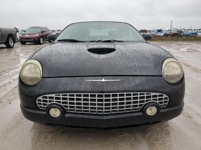 Photo 5 from auction – 2002 FORD THUNDERBIR with VIN 1FAHP60A32Y111789