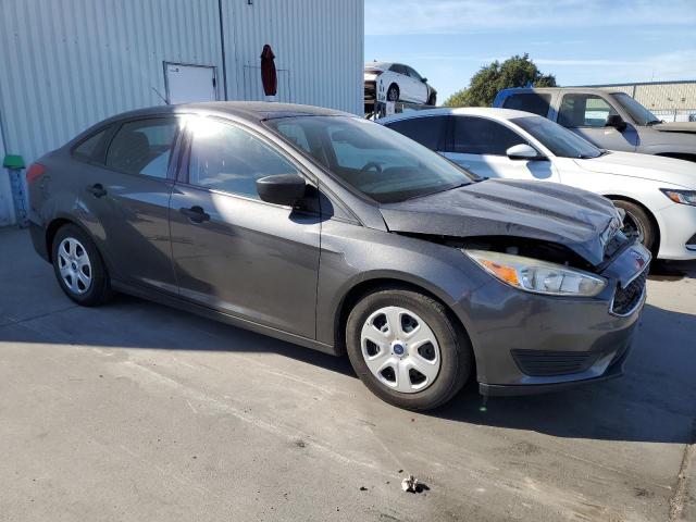 Photo 4 from auction – 2016 FORD FOCUS S with VIN 1FADP3E23GL363237