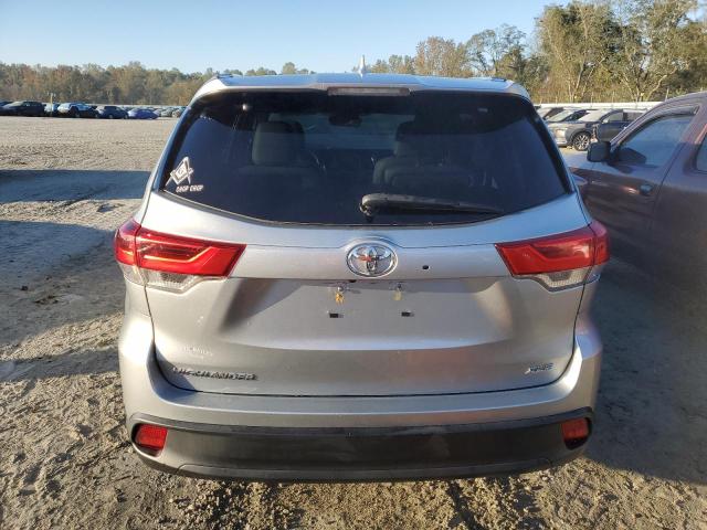 Photo 6 from auction – 2019 TOYOTA HIGHLANDER with VIN 5TDKZRFH9KS332020