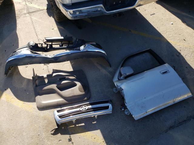 Photo 13 from auction – 2000 TOYOTA 4RUNNER SR with VIN JT3HN86R2Y0278035