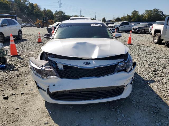 Photo 5 from auction – 2017 KIA OPTIMA LX with VIN 5XXGT4L34HG174375