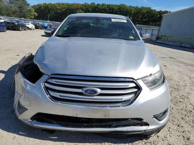 Photo 5 from auction – 2013 FORD TAURUS LIM with VIN 1FAHP2F83DG221828