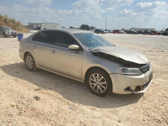 Photo 4 from auction – 2014 VOLKSWAGEN JETTA with VIN 3VWD07AJ7EM291518