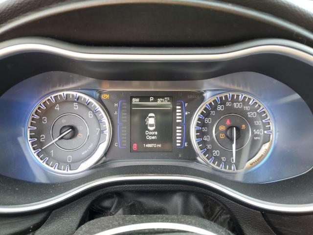 Photo 9 from auction – 2015 CHRYSLER 200 LIMITE with VIN 1C3CCCABXFN682505