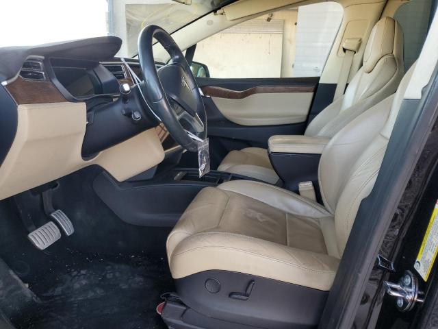 Photo 7 from auction – 2017 TESLA MODEL X with VIN 5YJXCDE42HF052851