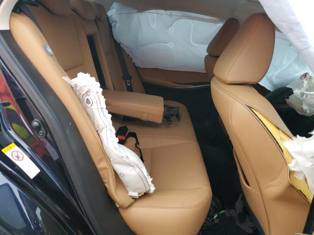 Photo 10 from auction – 2019 LEXUS IS 300 with VIN JTHC81D28K5034067