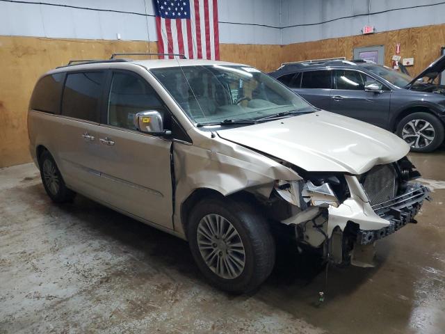 Photo 4 from auction – 2014 CHRYSLER TOWN & COU with VIN 2C4RC1CGXER461409