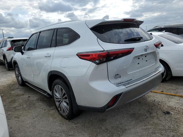 Photo 2 from auction – 2022 TOYOTA HIGHLANDER with VIN 5TDFZRAH6NS130958