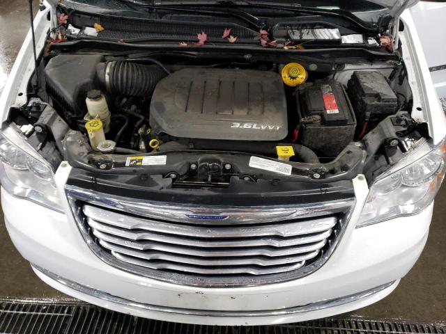 Photo 12 from auction – 2016 CHRYSLER TOWN & COU with VIN 2C4RC1CG8GR135661