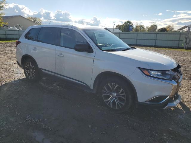 Photo 4 from auction – 2017 MITSUBISHI OUTLANDER with VIN JA4AD2A3XHZ037104