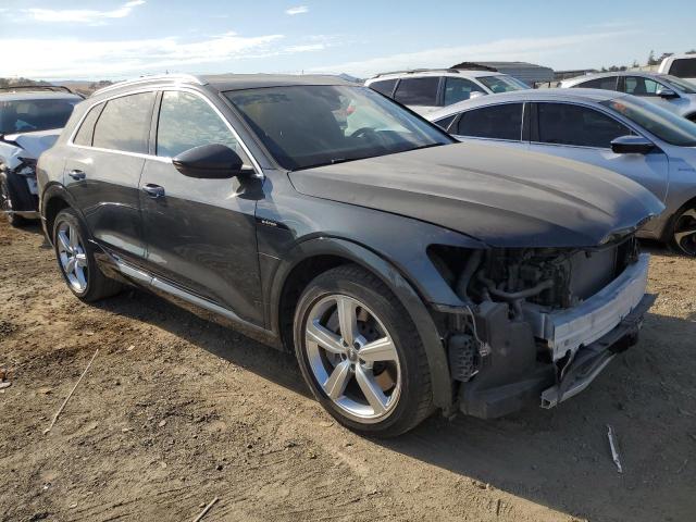 Photo 4 from auction – 2019 AUDI E-TRON PRE with VIN WA1VAAGE1KB015697