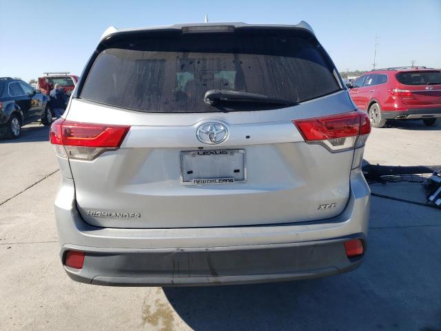 Photo 6 from auction – 2017 TOYOTA HIGHLANDER with VIN 5TDKZRFH5HS526035