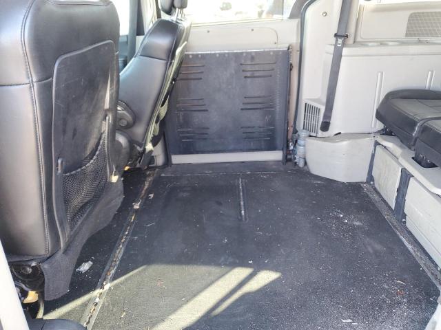 Photo 11 from auction – 2012 CHRYSLER TOWN & COU with VIN 2C4RC1GG8CR314951