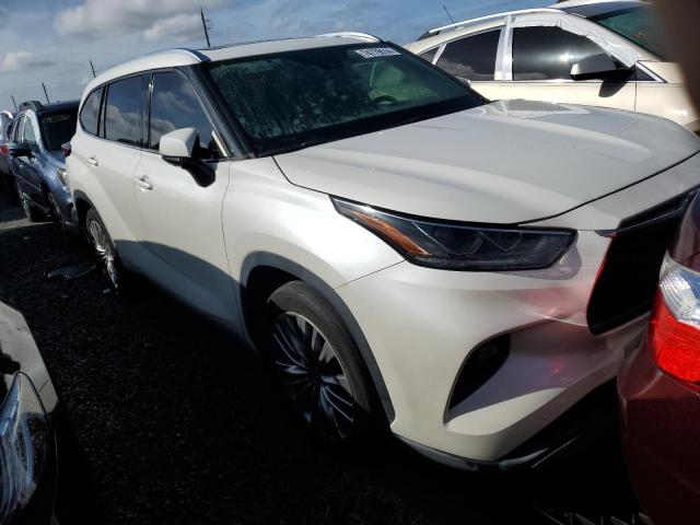 Photo 4 from auction – 2021 TOYOTA HIGHLANDER with VIN 5TDFZRAH2MS040012