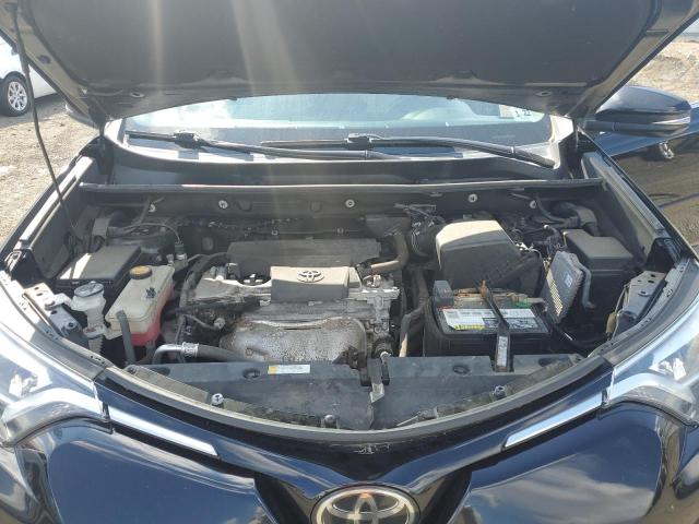 Photo 12 from auction – 2017 TOYOTA RAV4 LIMIT with VIN 2T3DFREV7HW584851