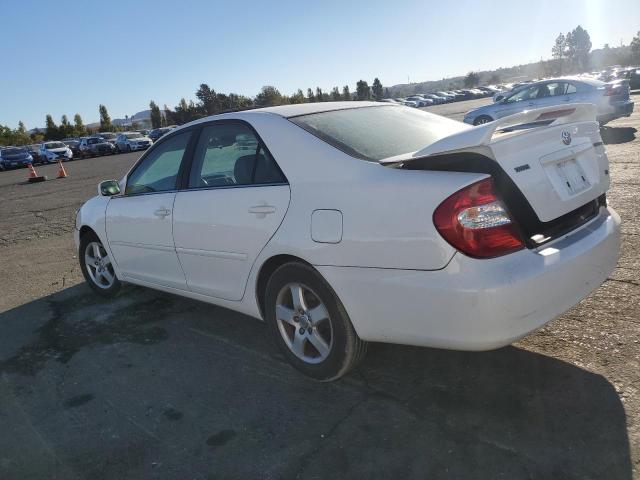 Photo 2 from auction – 2002 TOYOTA CAMRY LE with VIN JTDBF30K720010795