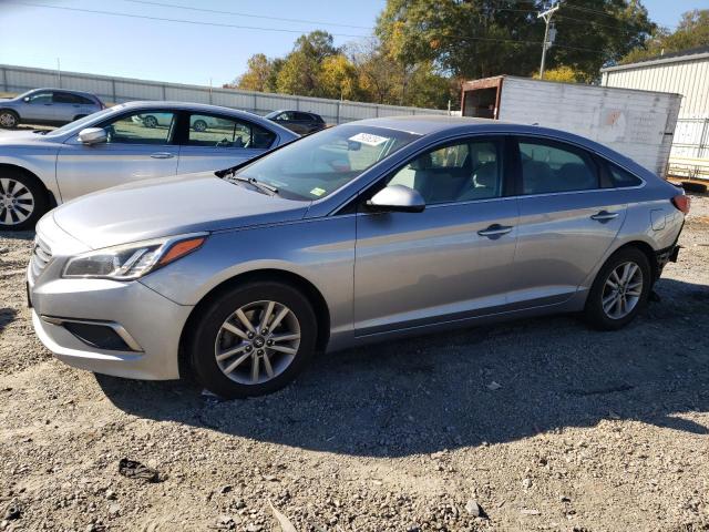 HYUNDAI SONATA SE 2016 with VIN 5NPE24AF2GH363911 - Photo from auction