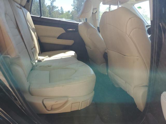 Photo 11 from auction – 2021 TOYOTA HIGHLANDER with VIN 5TDGZRAH3MS538207