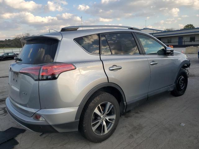 Photo 3 from auction – 2017 TOYOTA RAV4 XLE with VIN 2T3WFREV8HW346760