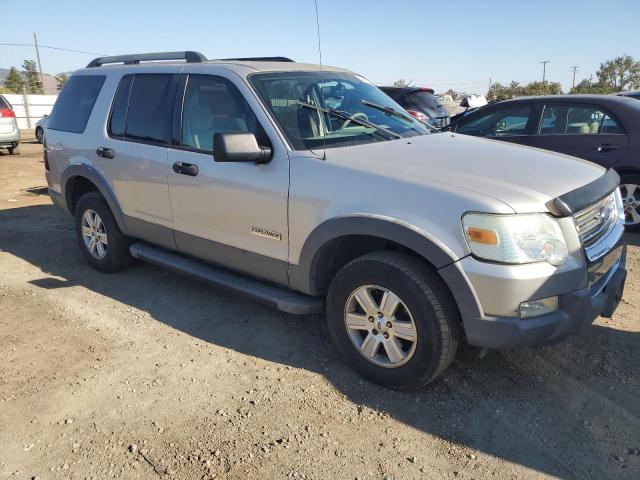 Photo 4 from auction – 2006 FORD EXPLORER X with VIN 1FMEU63E16UB28393