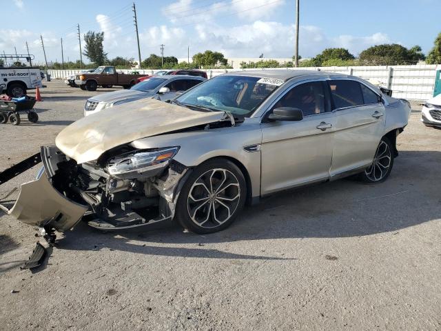 FORD TAURUS SE 2018 with VIN 1FAHP2D85JG102368 - Photo from auction