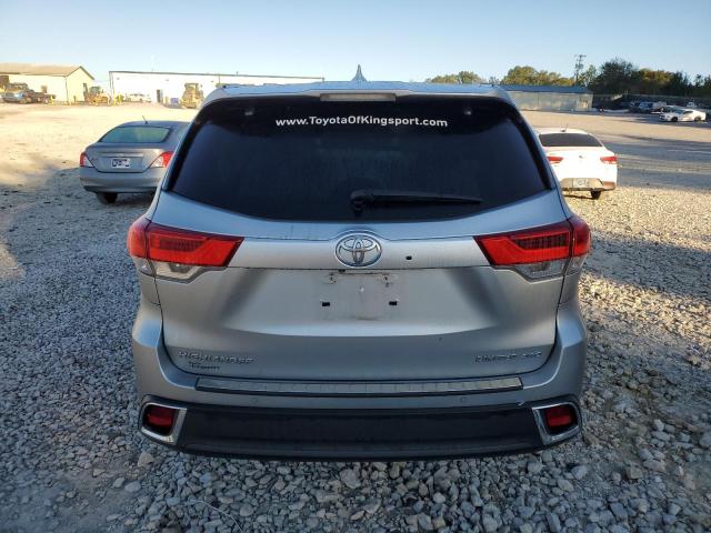 Photo 6 from auction – 2019 TOYOTA HIGHLANDER with VIN 5TDDZRFH7KS995692