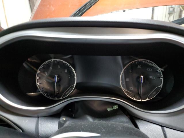 Photo 9 from auction – 2018 CHRYSLER PACIFICA T with VIN 2C4RC1EG4JR257468