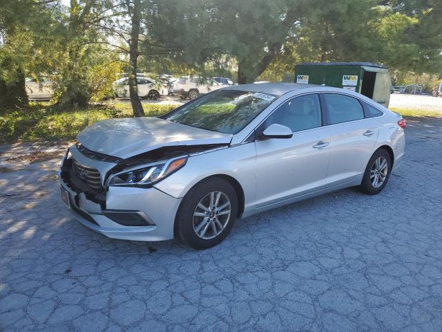 HYUNDAI SONATA SE 2017 with VIN 5NPE24AF3HH520556 - Photo from auction
